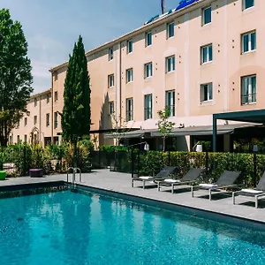 3* Otel Escale Oceania